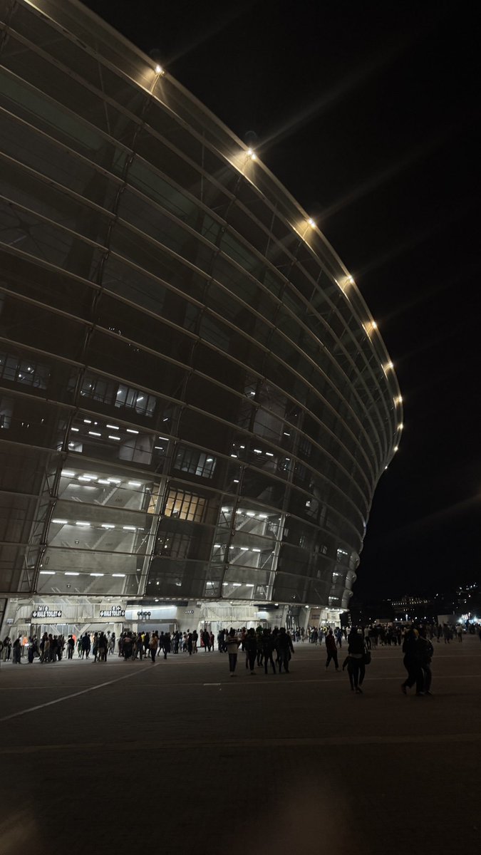 tshepi. 🇿🇦 tweet media