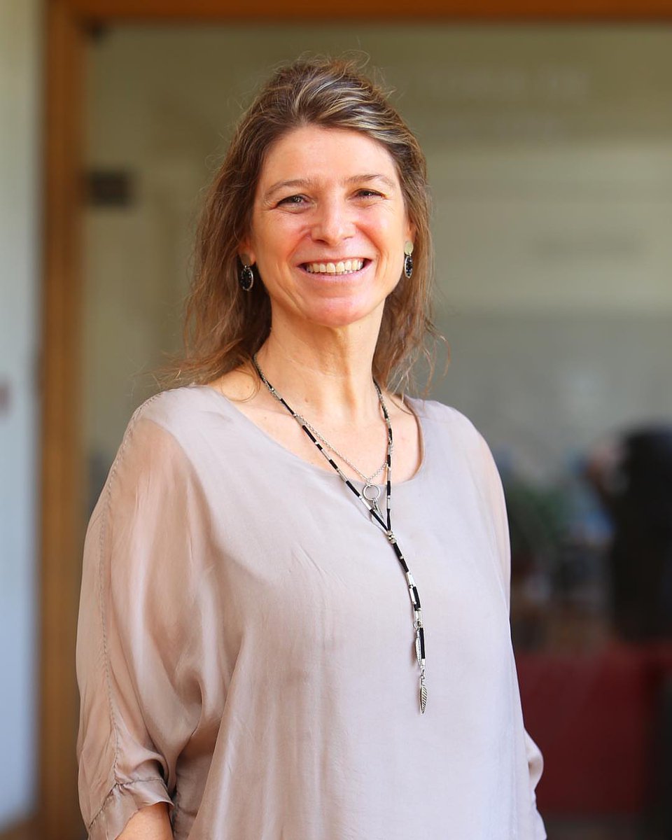 vivelauc's tweet image. Con orgullo, pero también con tristeza, despedimos a Carola Méndez, directora de Asuntos Estudiantiles #UC, quien hoy deja su cargo en la universidad, para emprender nuevos rumbos y proyectos personales.