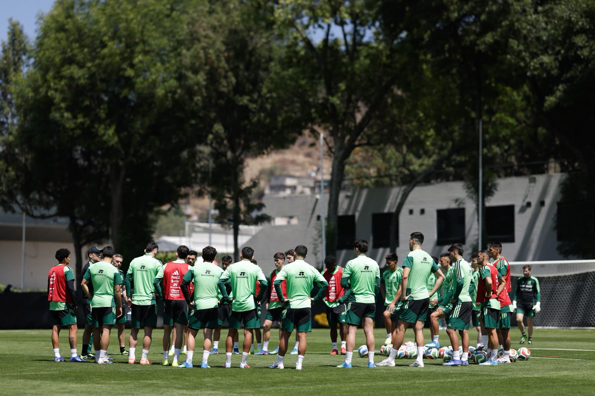 Selección Nacional tweet media