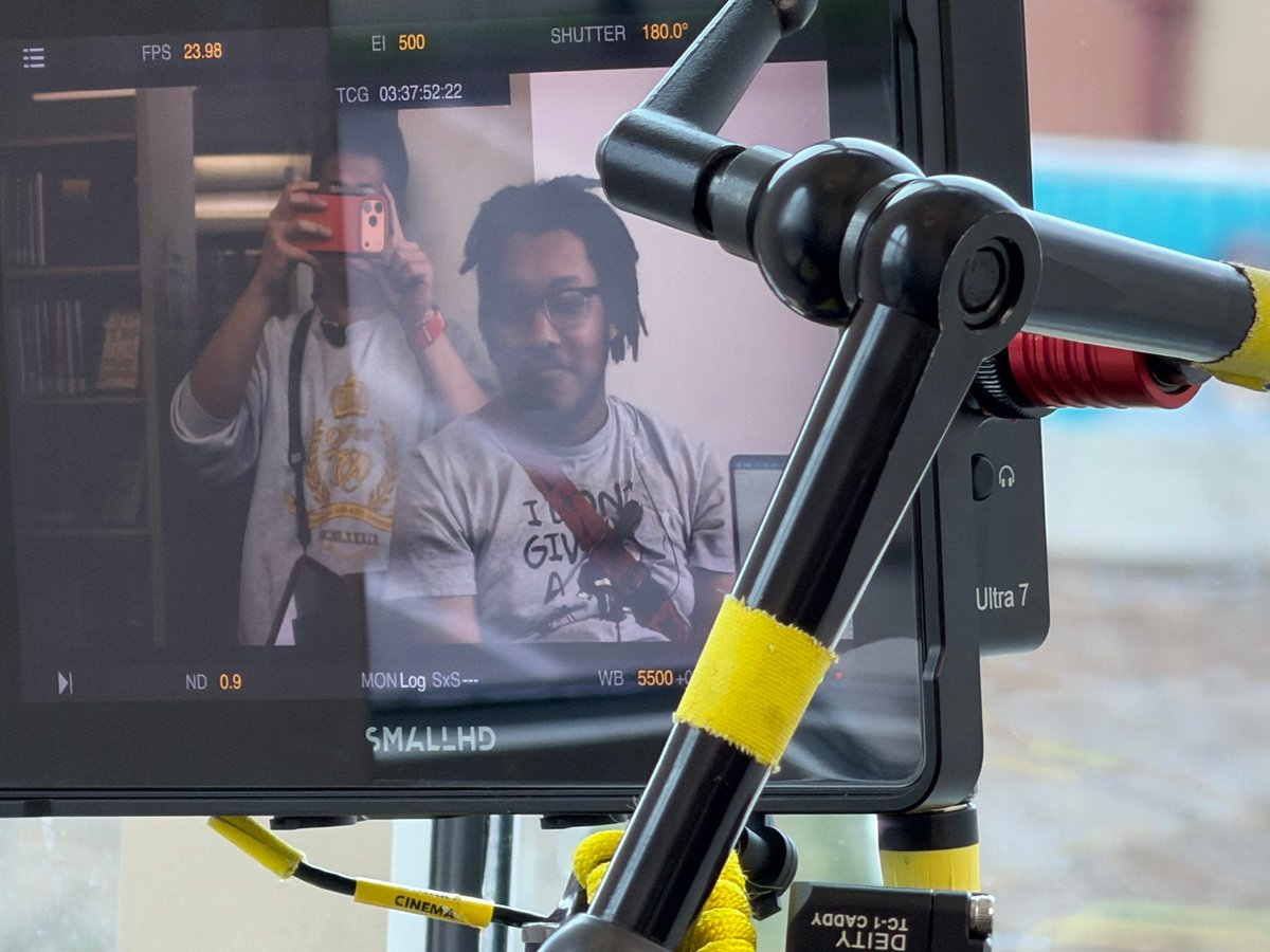 Simply Alex tweet media