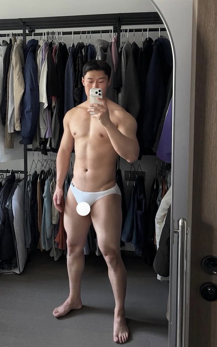 ManFeed🍆 tweet media