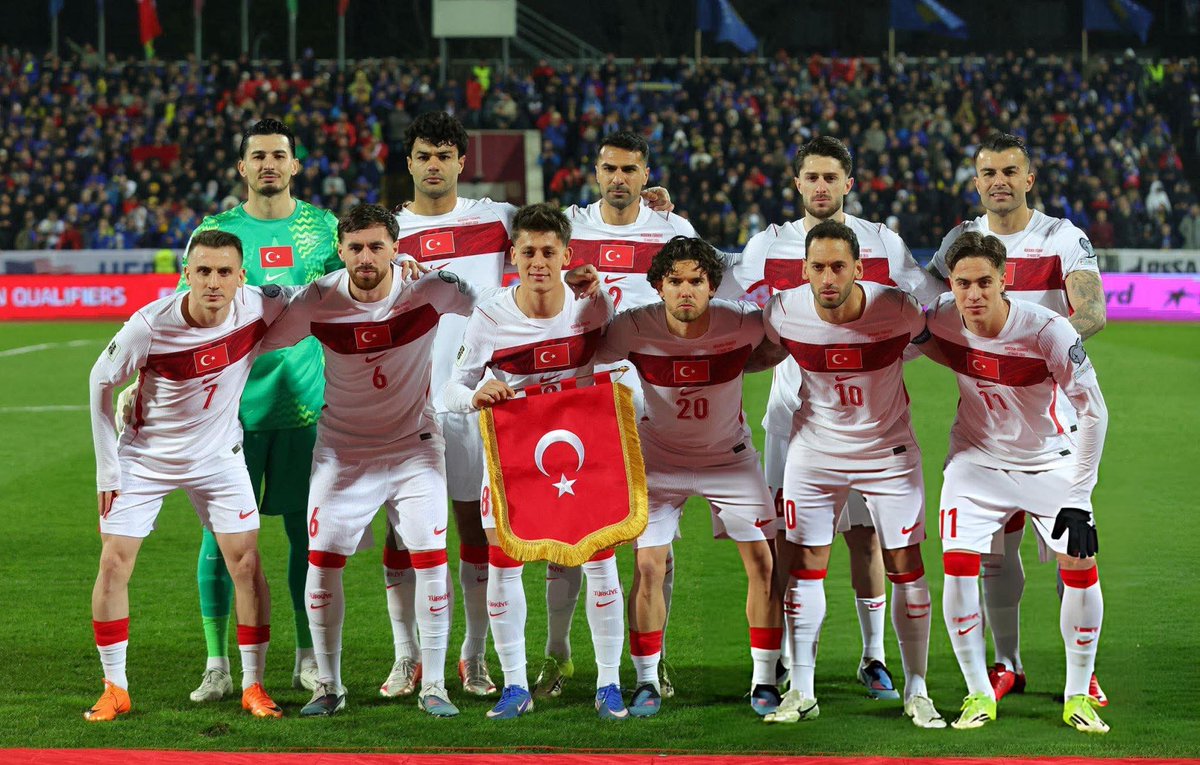 avrasya_fed's tweet photo. DÜNYA KUPASI'NDAYIZ ! 🏆🌏

#TebriklerBizimÇocuklar🇹🇷🇹🇷🇹🇷 https://t.co/L1Q014sDeG