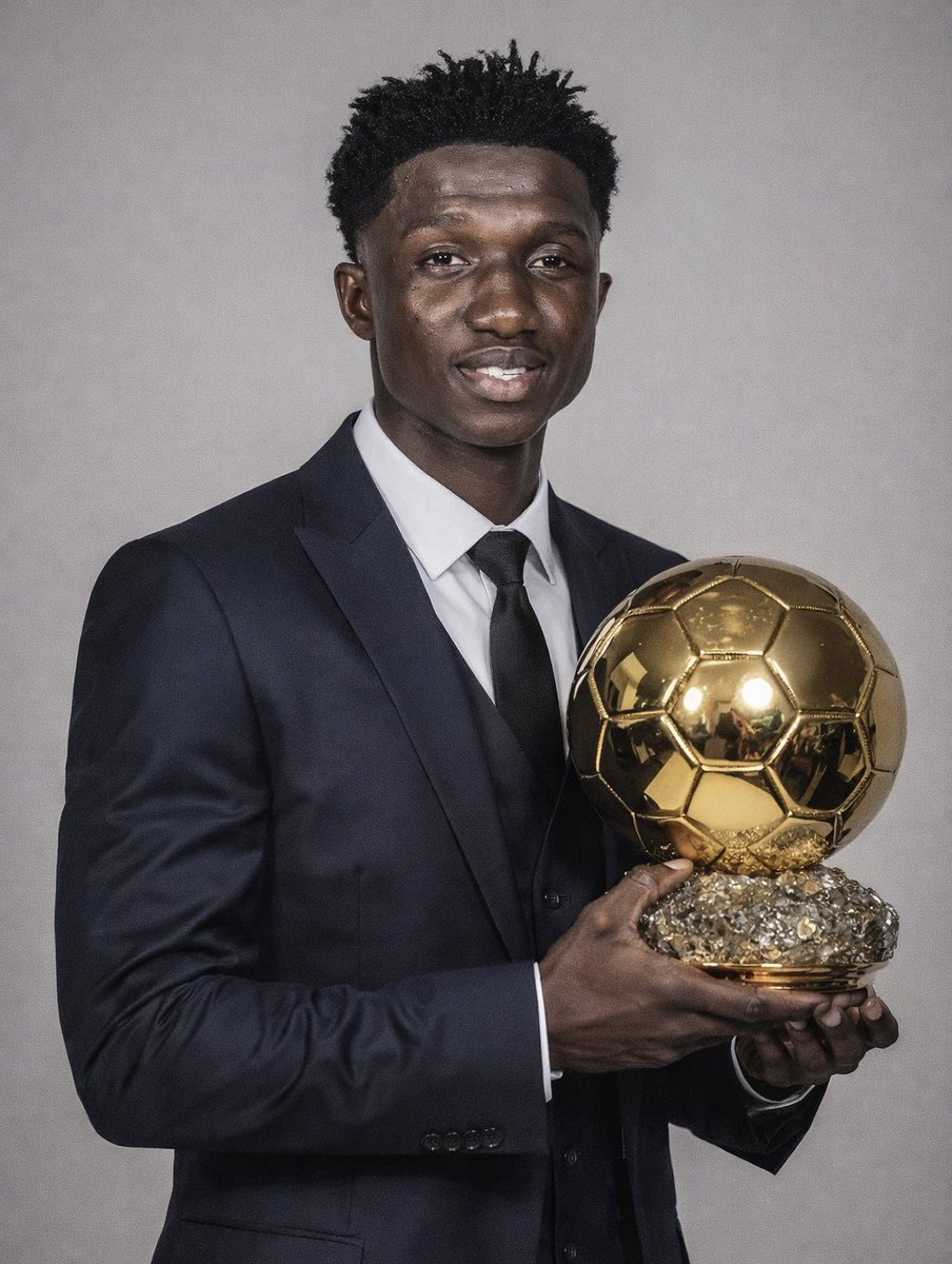 Alous_91's tweet photo. @ActuFoot_ @Lamine_Camara15 si il jouait toute la saison avec la Gambie https://t.co/0BmNLzWPQo