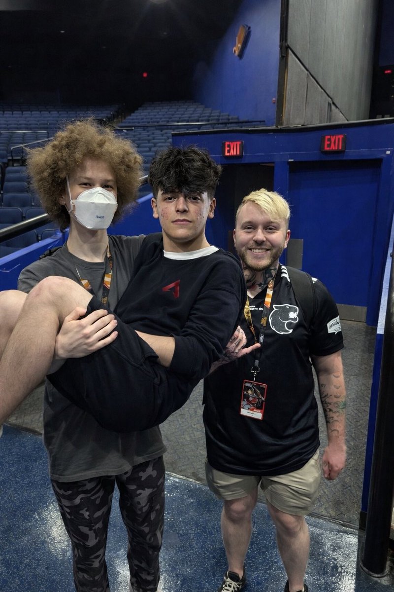 josh tweet media