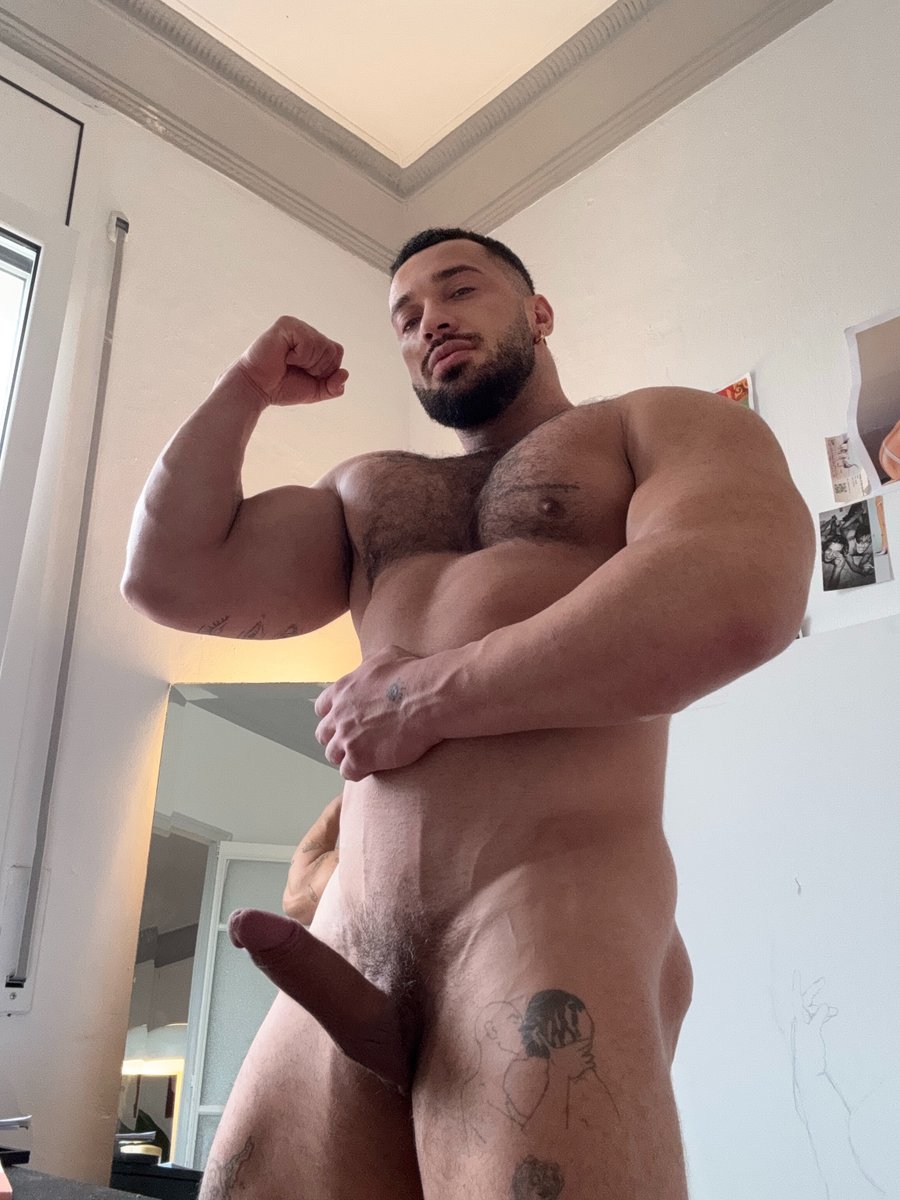 nik_fros tweet media