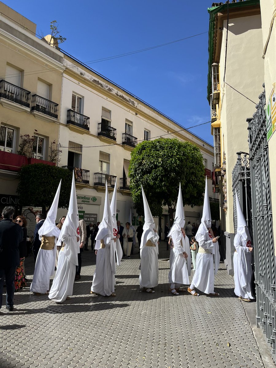 alexsalismo's tweet photo. Yo sigo en el Domingo de Ramos. https://t.co/iy3q4SC2a7