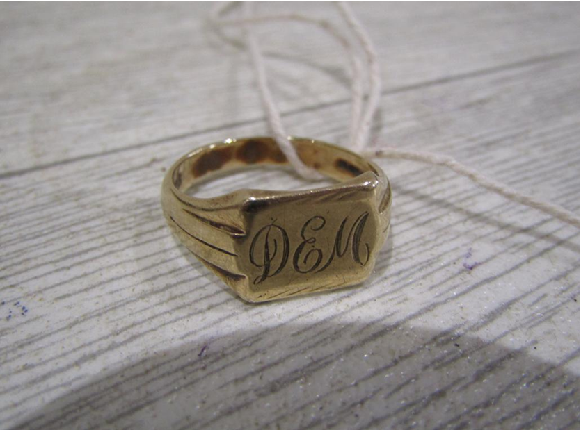 MewsAuctions's tweet image. Available this Friday 3rd April. Auction starts at 6pm.

9ct Gold Signet Ring.

#gold #signetring #goldring