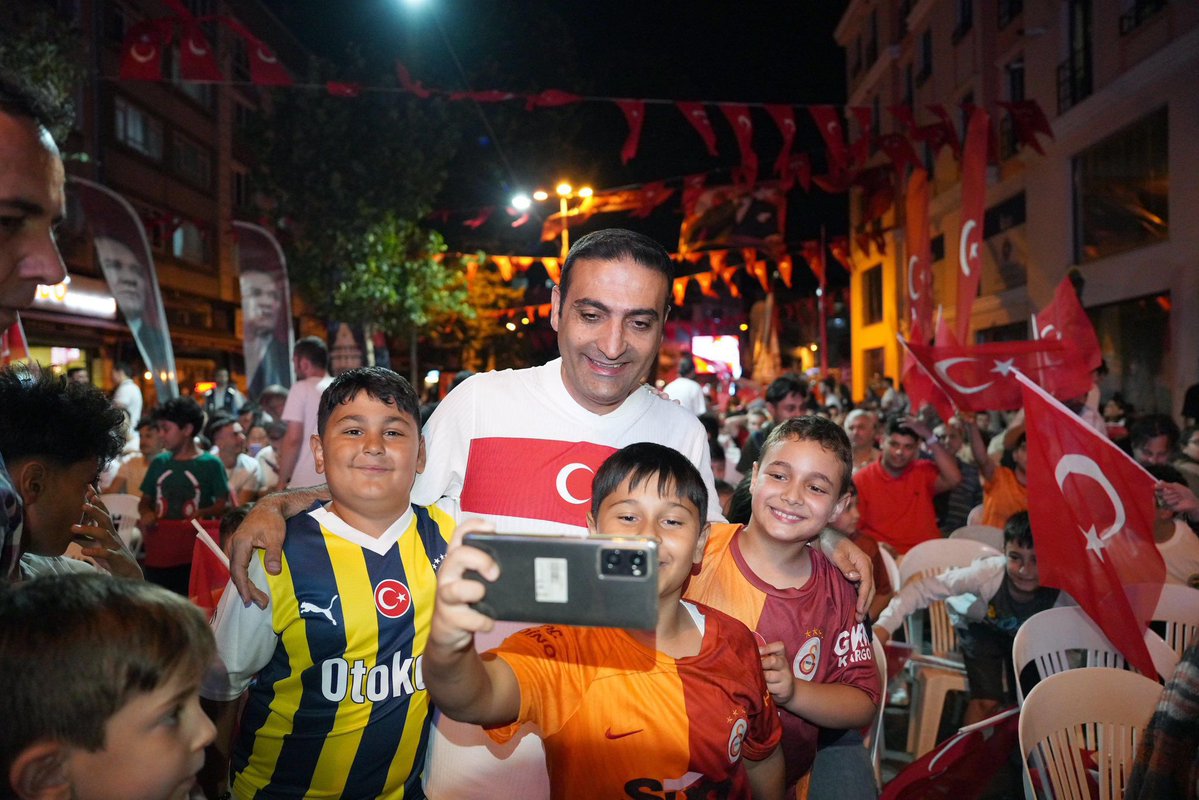 inan güney tweet media