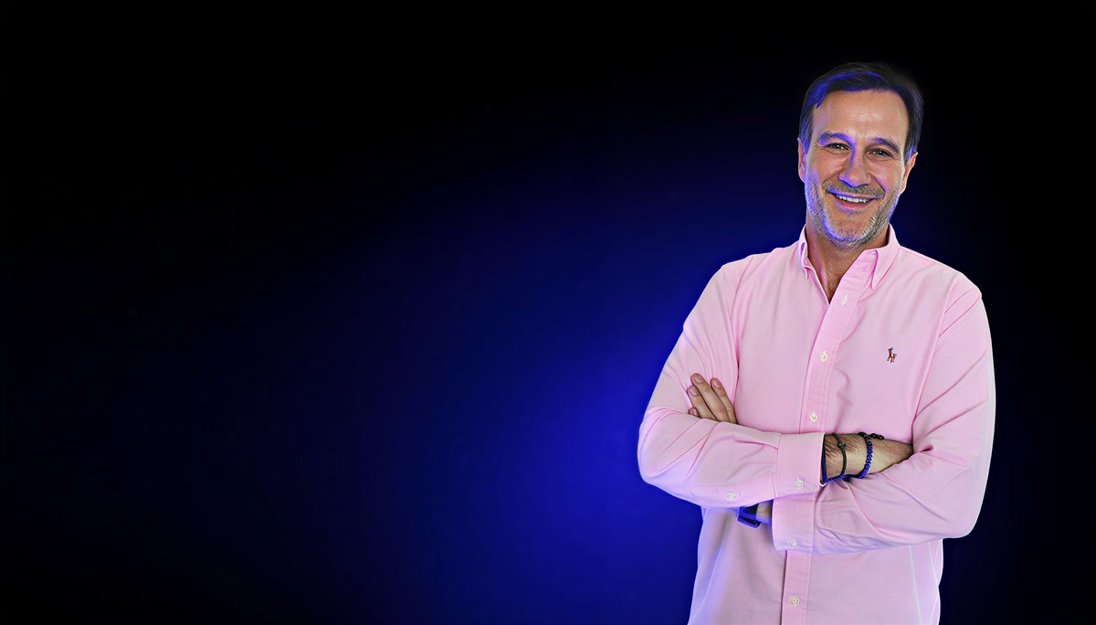 roastbrief's tweet image. #OLAMedia 🚗📺 incorpora a Jorge Serrano Garrido como Chief Revenue Officer: impulsa su expansión en Mobility Media con data y más de 6,000 pantallas en rideshare. #AdTech #Innovación

Lee la nota aquí: bit.ly/48m8g6m