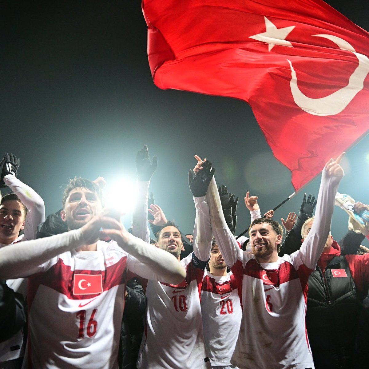 Boşuna Tıklama tweet media