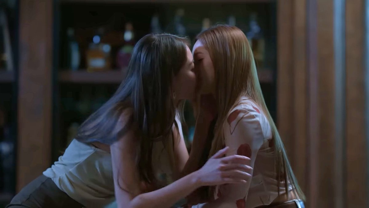 sapphics like: tweet media