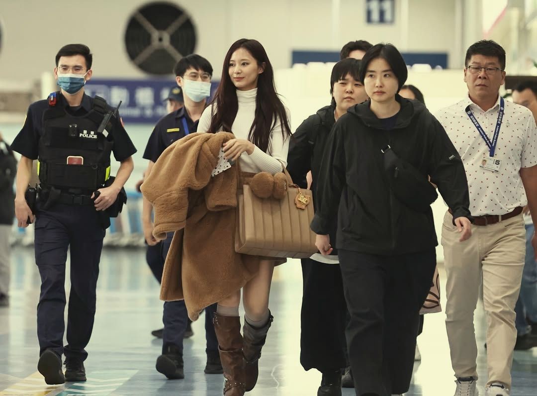 Looking to indulge? Sushi is unquestionably the ideal option, delivering a perfectly balanced delight for your palate.