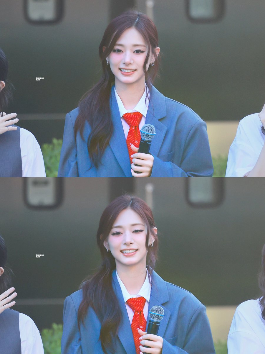 linh 𝜗𝜚 tweet media