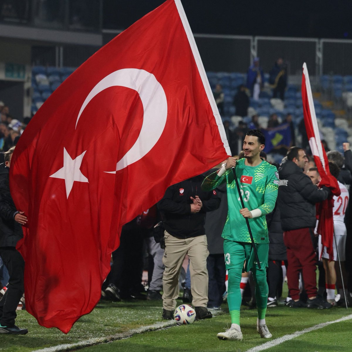 Boşuna Tıklama tweet media