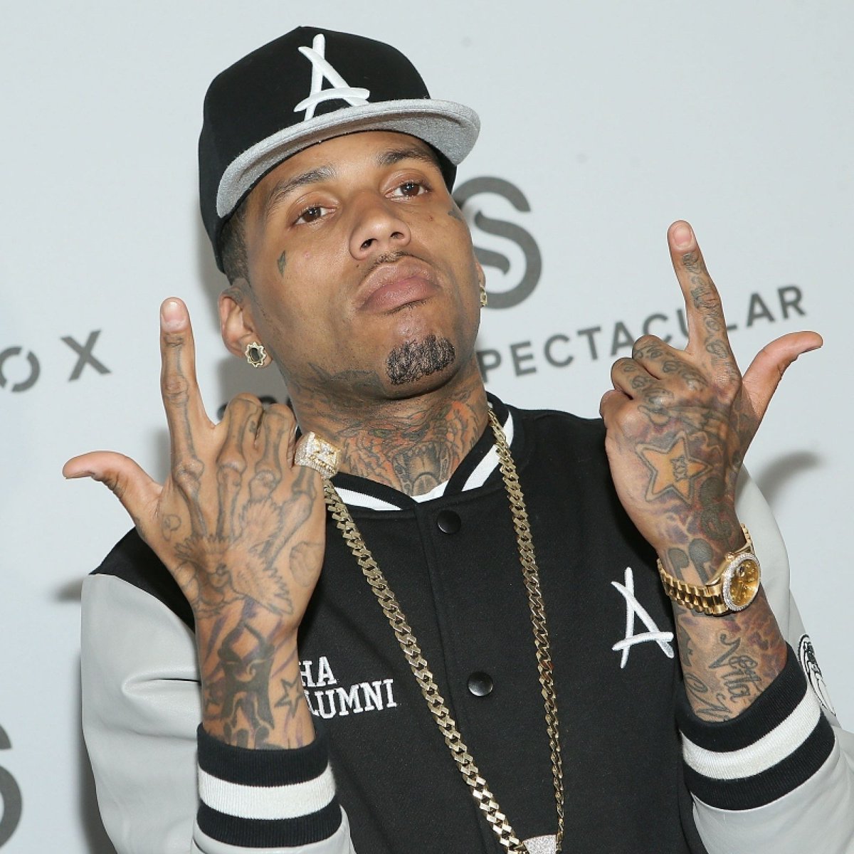 Hits Junkie tweet media