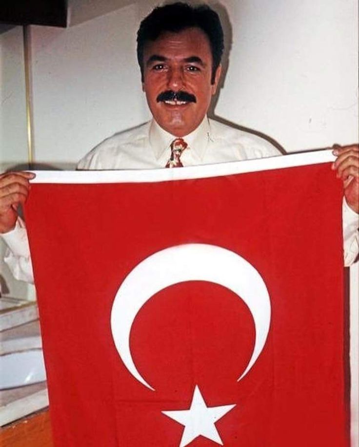 KralEfsaneBaba's tweet photo. Biz Bitti demeden bitmez dedik, başardık! 🇹🇷

 Milli Takımımız olması gereken yerde, Dünya Kupası sahnesinde! Gururluyuz, heyecanlıyız. Yolun sonu kupa olsun!

👑💫🇹🇷

#MilliTakım
#BizimÇocuklar
#KralFerdiTayfurEfsanesi