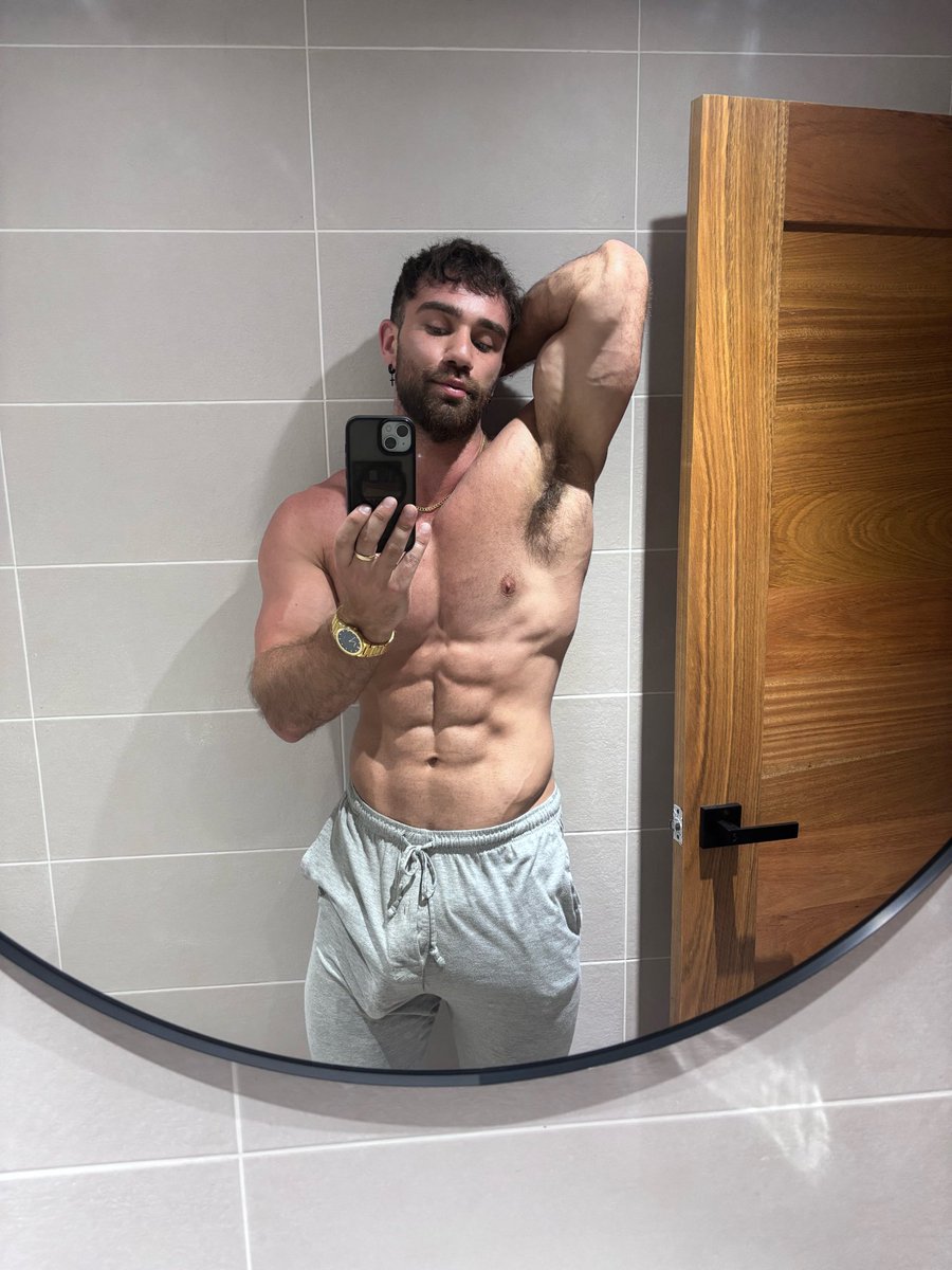 Skyz Unlocked tweet media