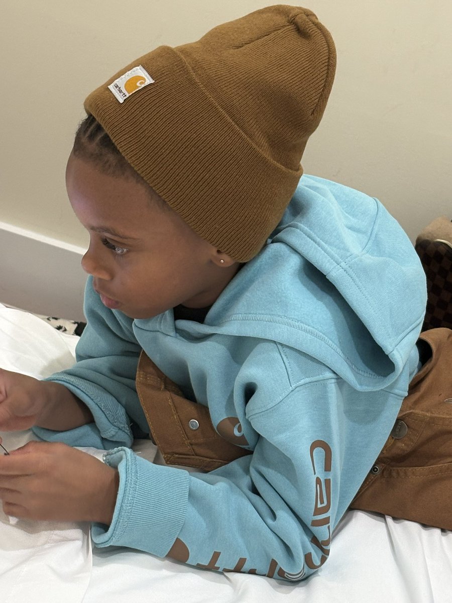 NO CALLER ID tweet media