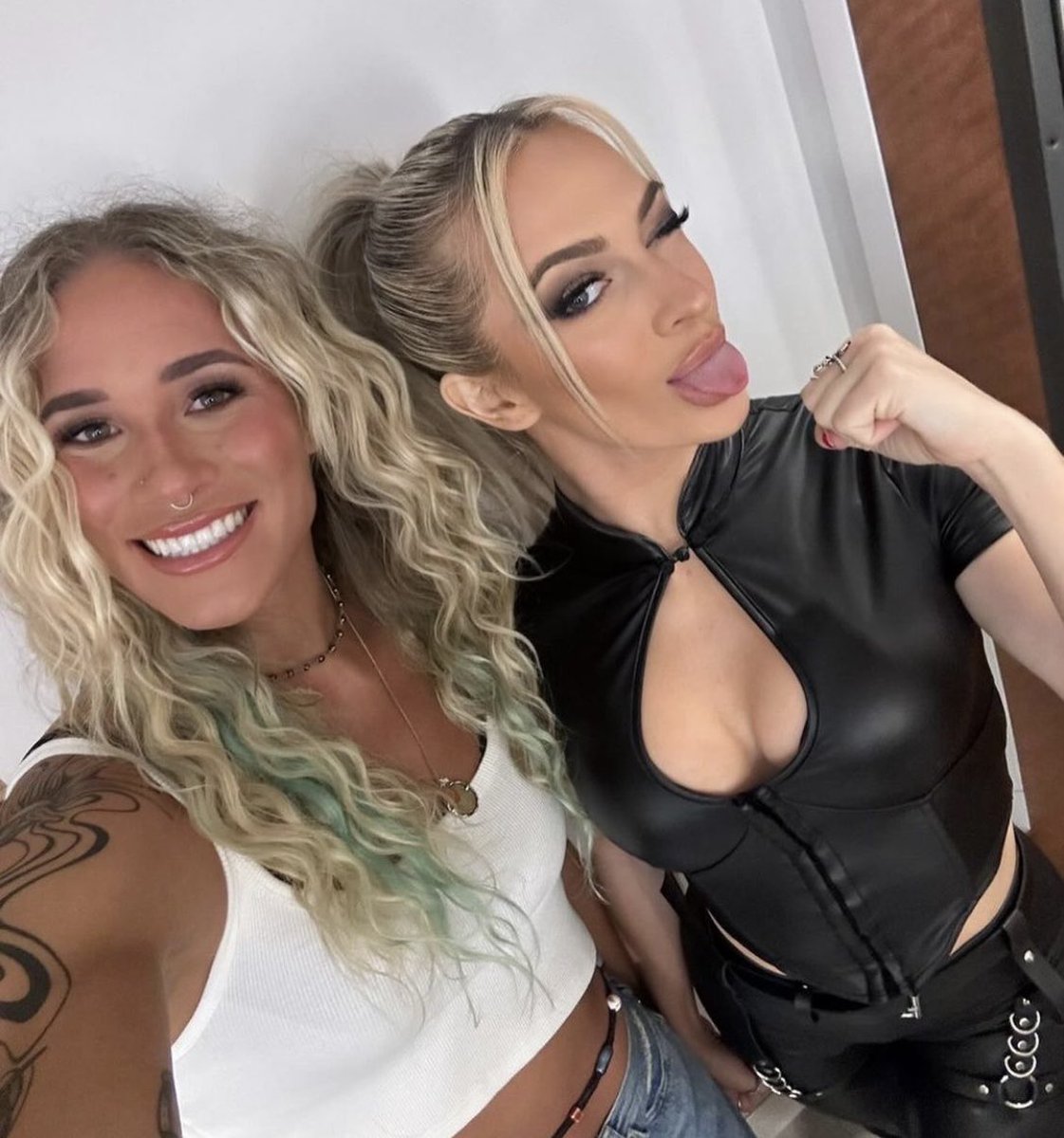 One (Mas) Time... tweet media