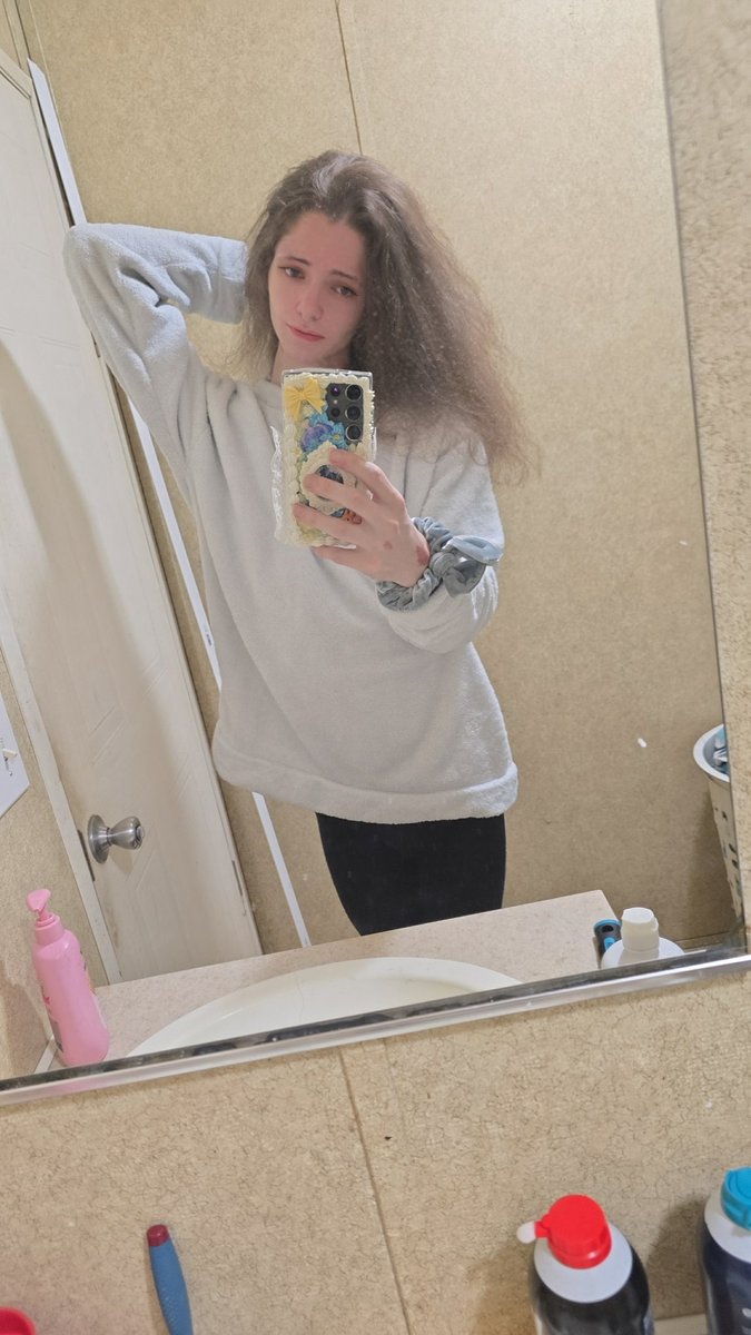 vivikitty (dizzy's squirrel) 🏳️‍⚧️ tweet media