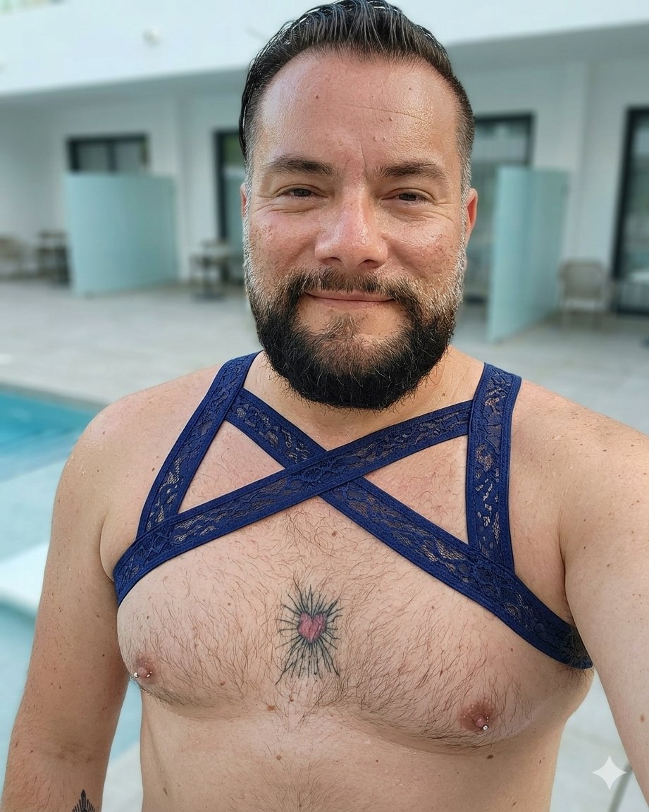 Carlos Serna Terán 🤟🏻🧔🏻‍♂️ 🏳️‍🌈 colabs 😈? tweet media