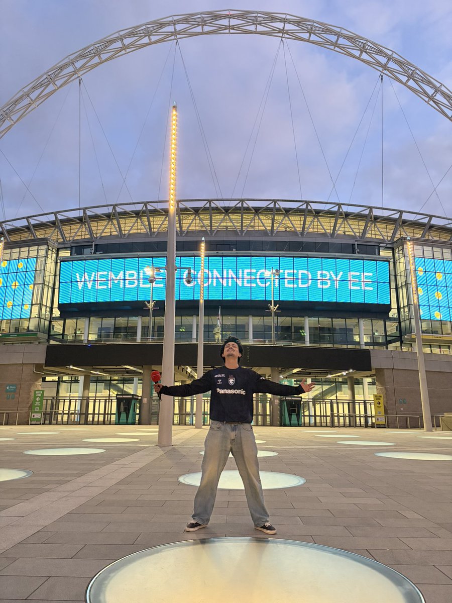 ナフィー tweet media