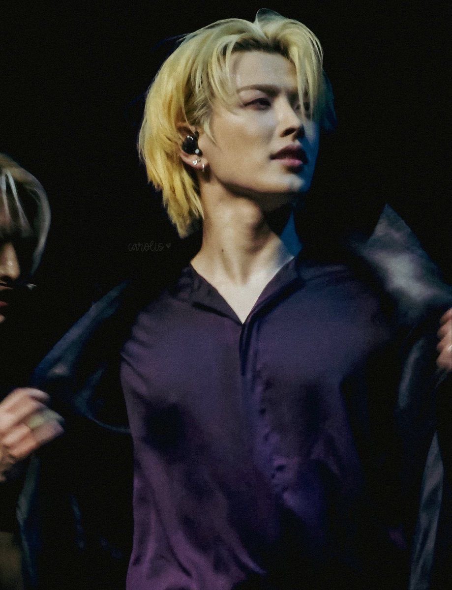 𝑙𝑢𝑛𝑎 tweet media