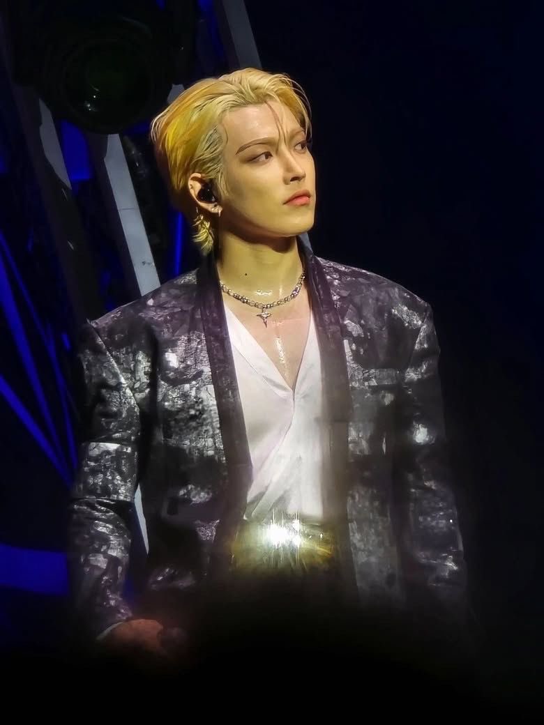 𝑙𝑢𝑛𝑎 tweet media