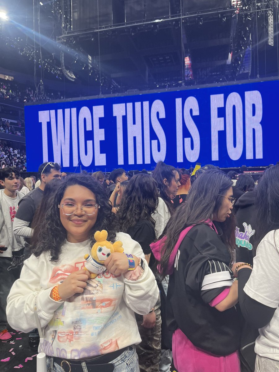 🐱💤 tweet media