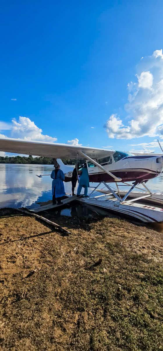 MidisPAIS's tweet image. De inmediato, se coordinó con el personal de salud y a través del @SISPeruOficial, su traslado en hidroavión hacia el Hospital Regional de Loreto. Actualmente, el pequeño se encuentra fuera de peligro.

#ElEstadoABordo #PIAS  #ProgramaPAIS

#NotaDePrensa: gob.pe/es/n/1363935