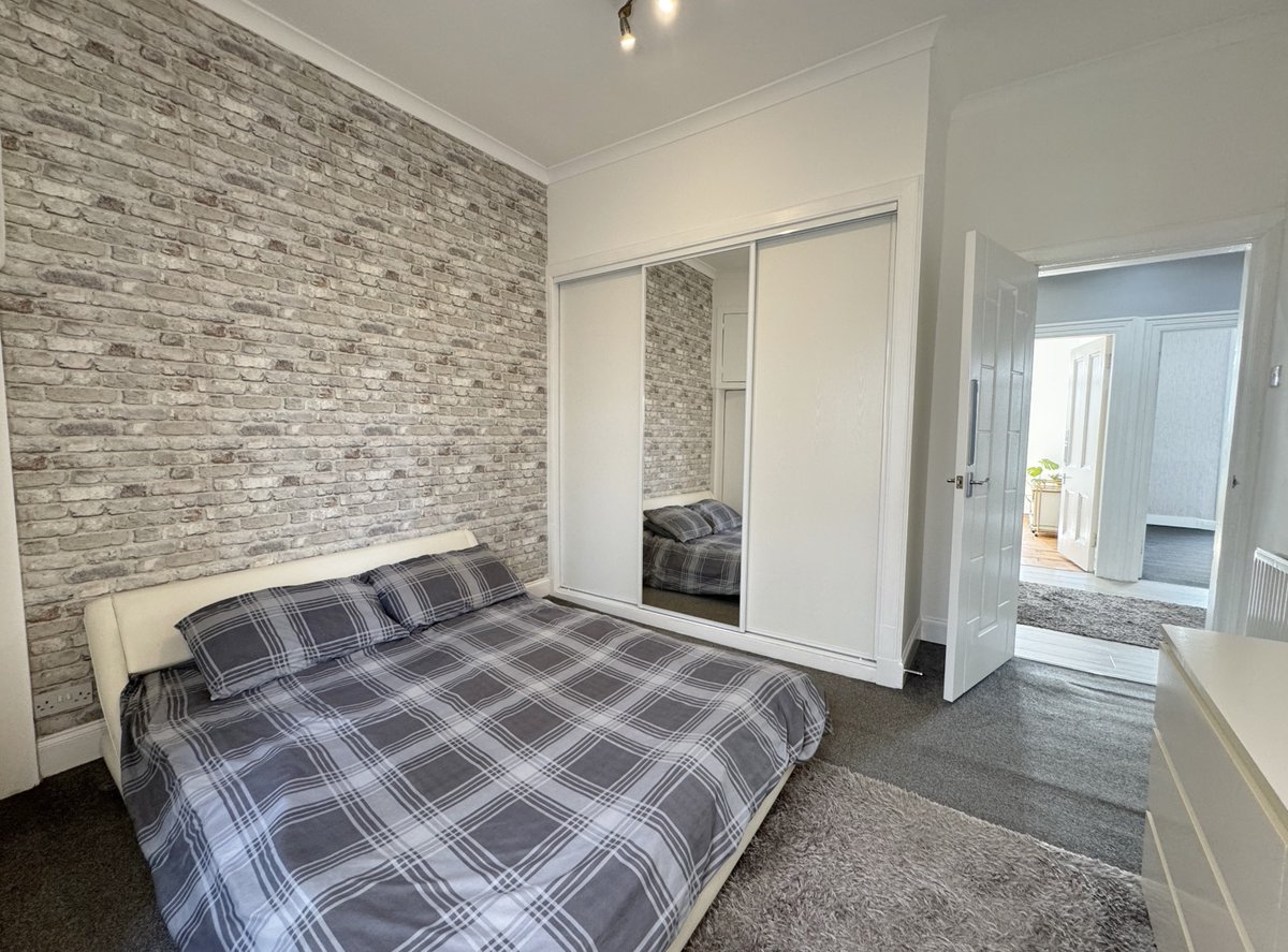 LookingToRent1's tweet photo. Available Friday

2 Bedroom Flat To Let, Budhill Avenue, Springboig, Glasgow, G32 0PN

Further information will be available soon on social media and https://t.co/8saQ5tU880

Letting Agent Registration Number: LARN1908034

#lookingtorent #propertymanagement #lettingagentglasgow https://t.co/LdqOyqxLhj