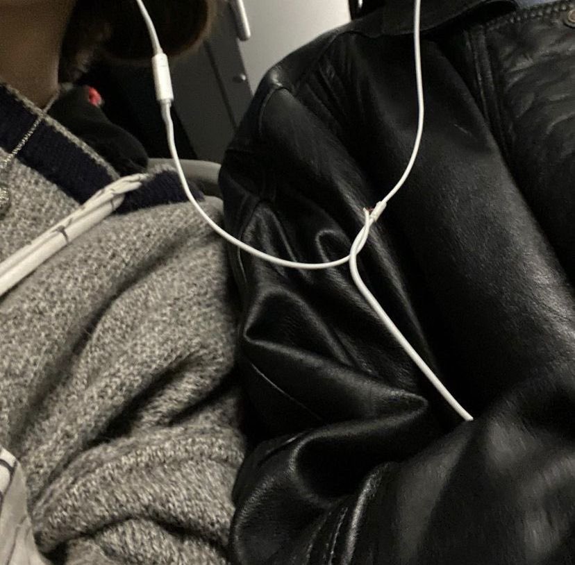 saturn ☆ SEEING LOUIS tweet media