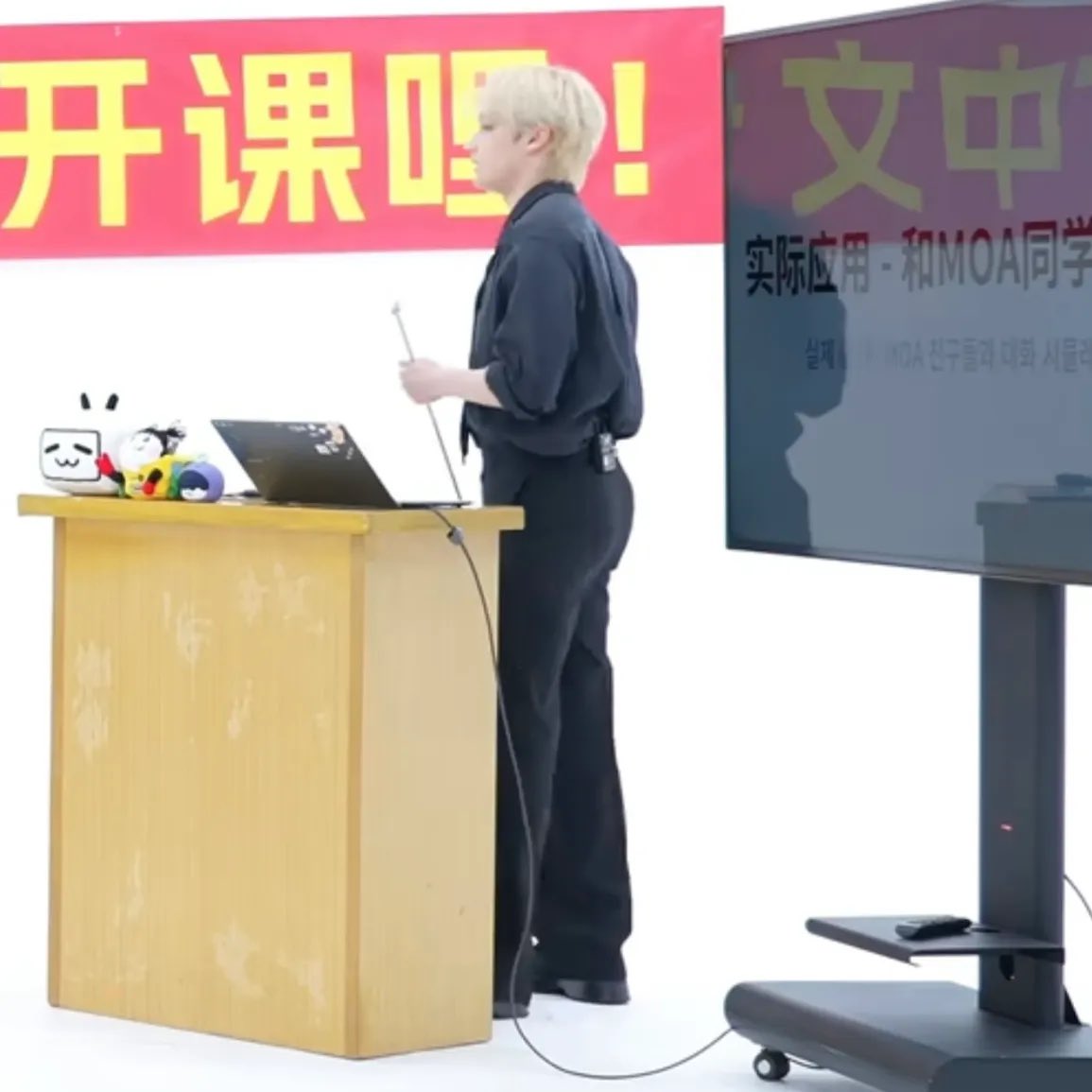 HUELIGHT tweet media