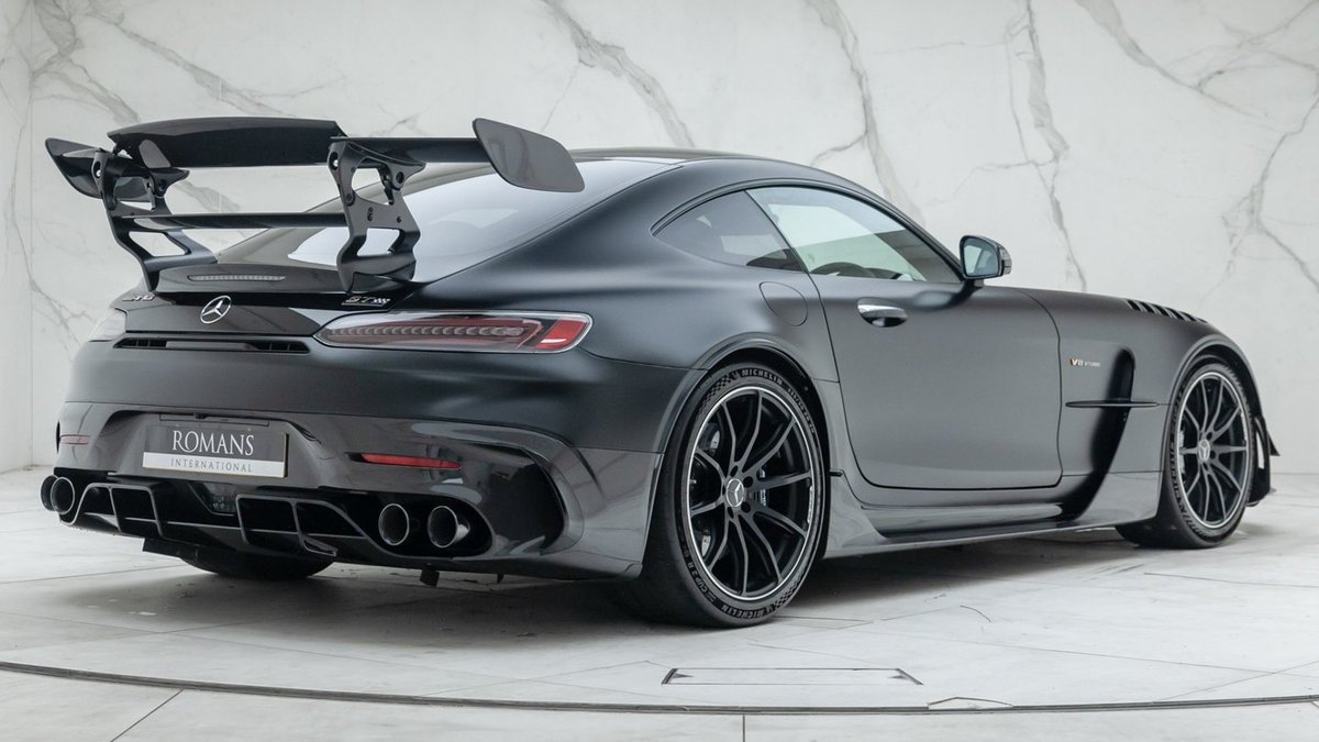 RomansCars's tweet image. March, signed off in style. #Sold