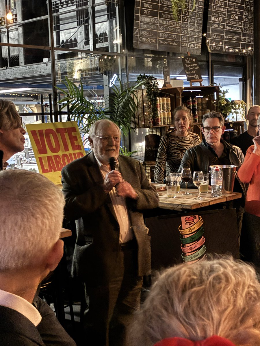 Andrew Clark tweet media