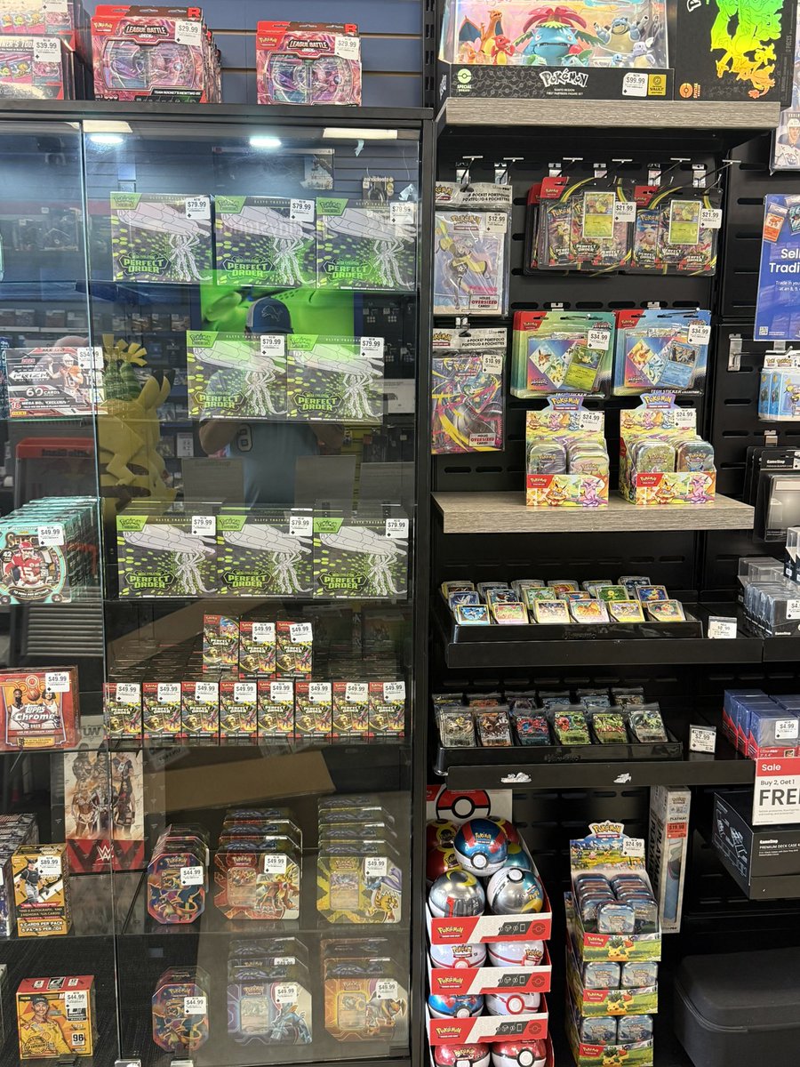 cardplugg's tweet photo. @cardrestocks GameStop loaded with optic and overpriced Pokemon https://t.co/E5PfHWffSH