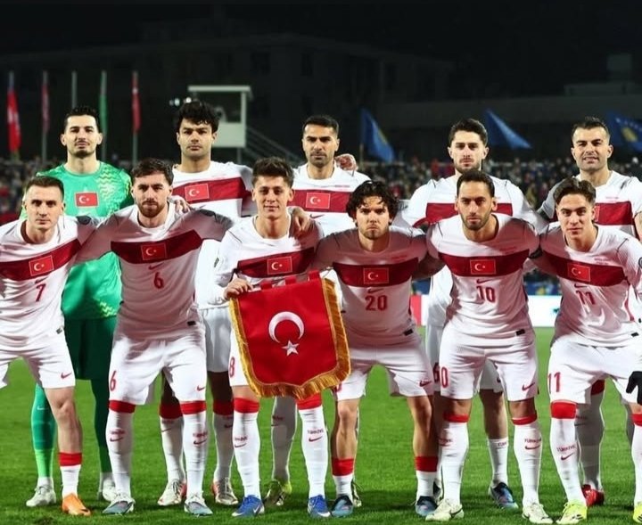 b_ayramoffs's tweet photo. Təbriklər, the best ❤️🇹🇷✊🏻 https://t.co/L5UsOAYyPW