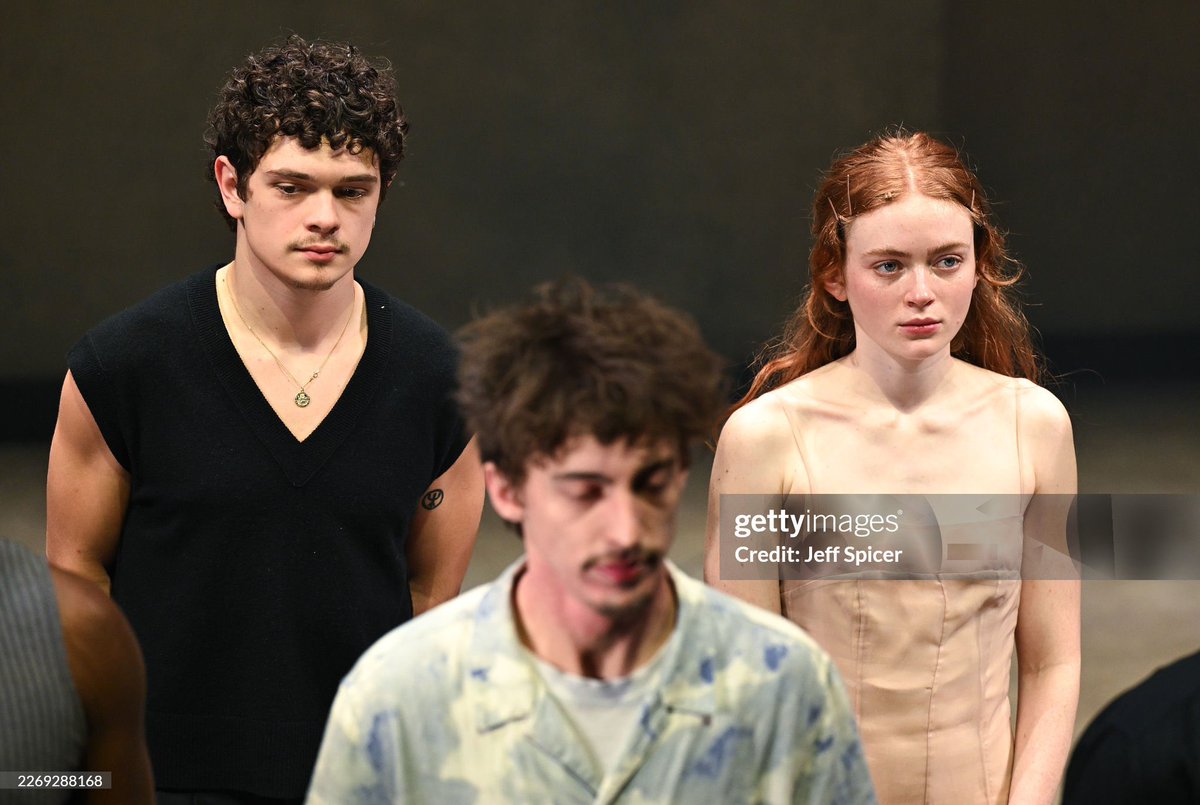 Romeo & Juliet West End Updates tweet media