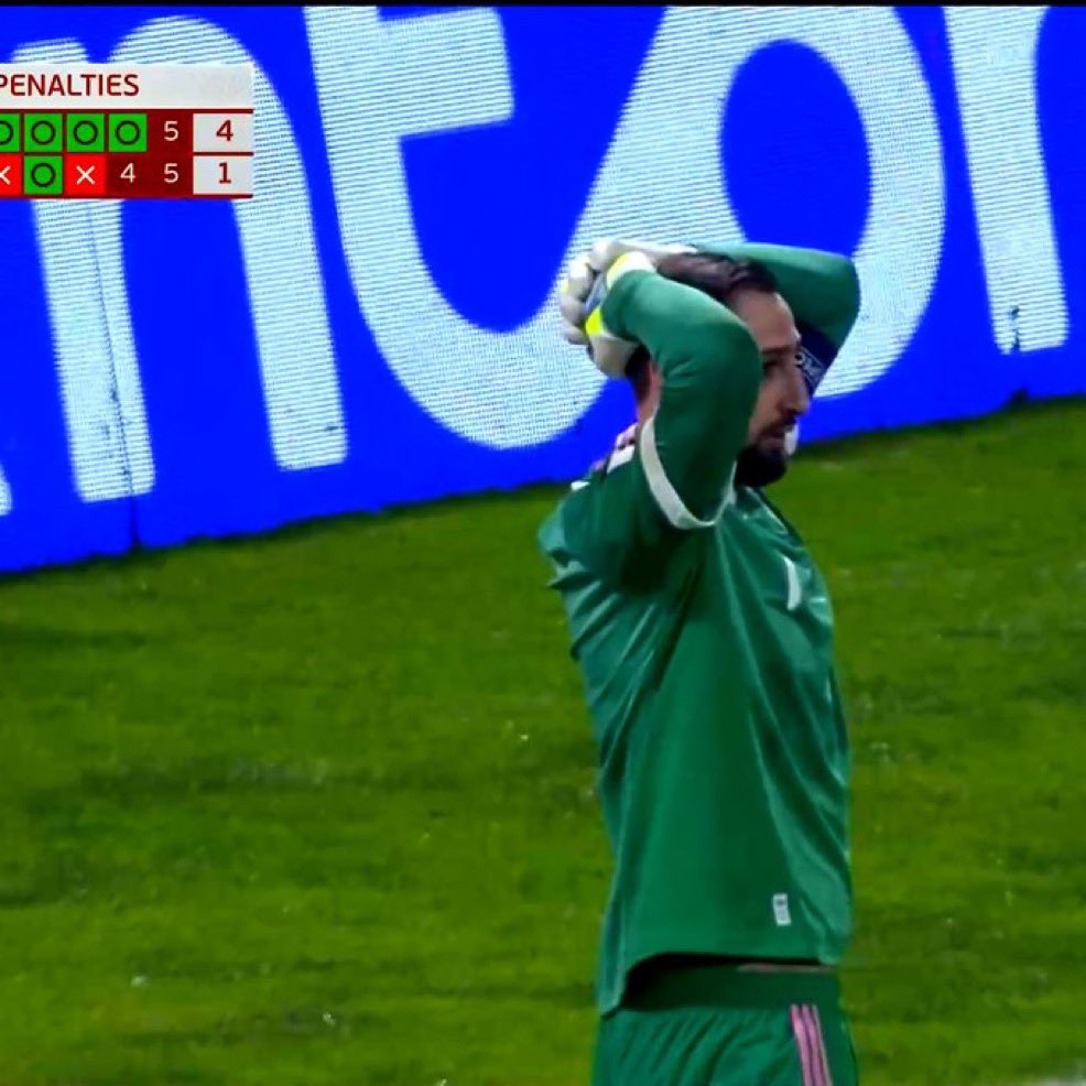 ❌🇮🇹OTRO MUNDIAL SIN ITALIA

La selección italiana cae en penales frente a Bosnia y por 3 mundial consecutivo se quedan fuera de la fiesta del futbol. 

#Italia #WorldCup