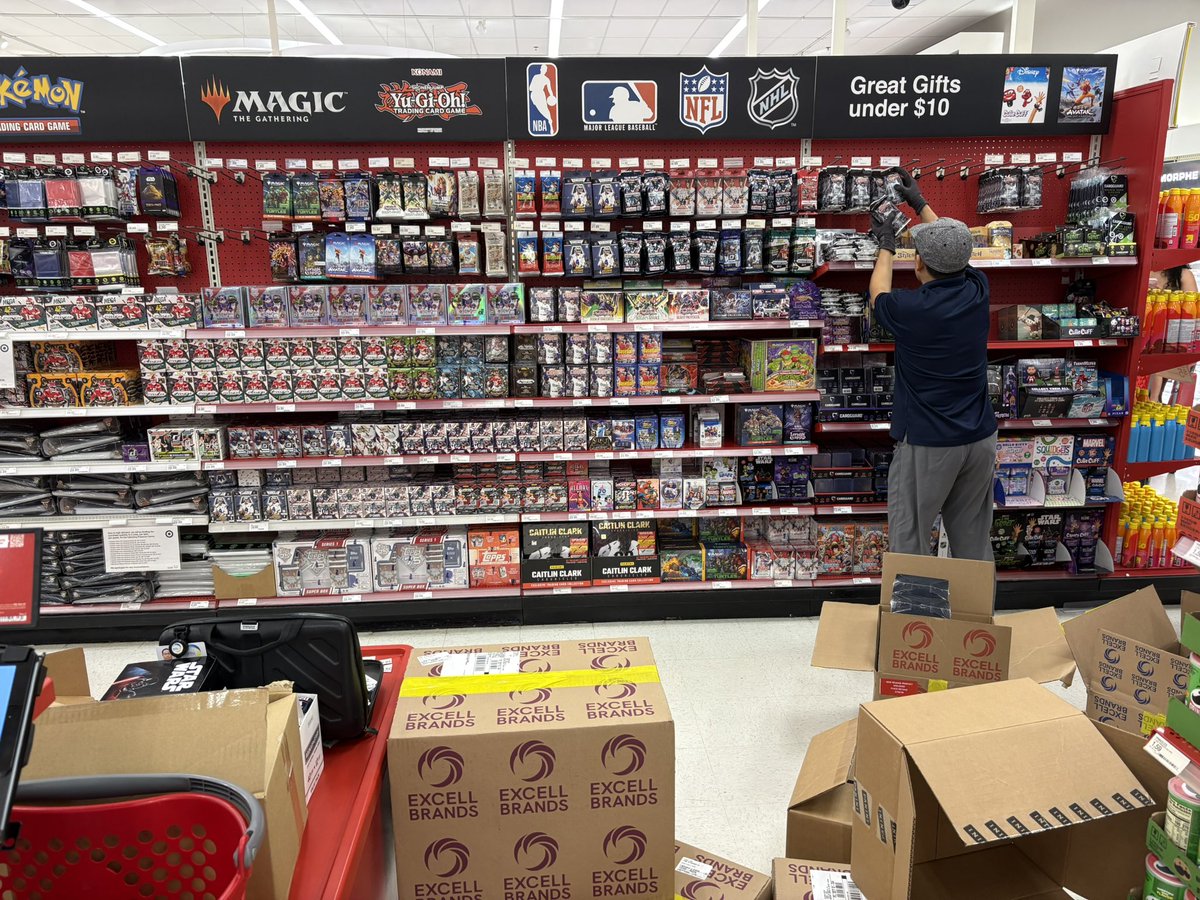 Flying Asian Cards tweet media