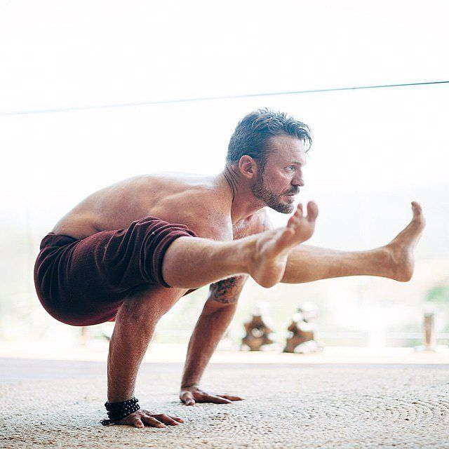 luisomor's tweet photo. If you're not stretching at least 3 times a week you are missing out on gains

Average gym bros want to get big and strong without understanding that recovery is more important than the actual reps and sets they put in https://t.co/ZeyplwiWZm