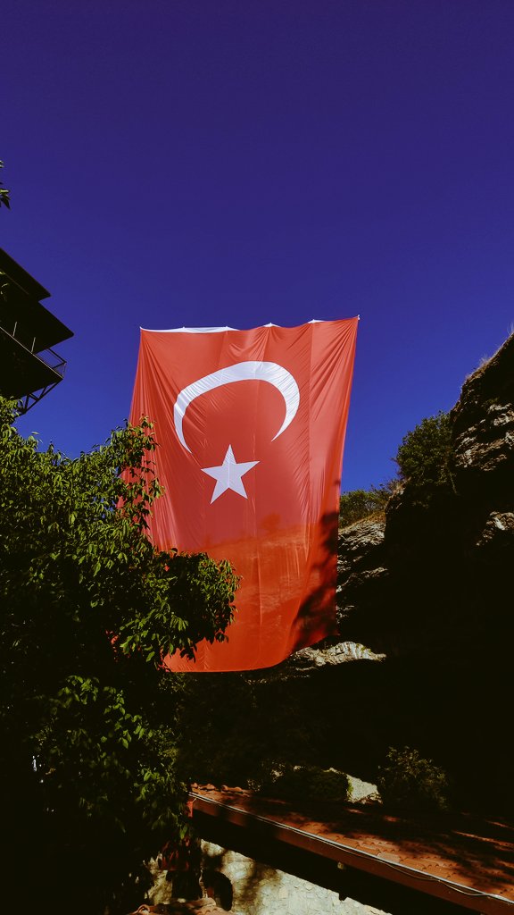 BulentYetim's tweet photo. Işık ışık, dalga dalga bayrağım!"
#Türkiye https://t.co/7BgFvcFeDi