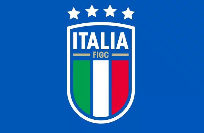 La caída de Italia 🇮🇹 es impresionante:

2006: 🥇 Campeón del mundo
2010: ❌ Eliminada en fase de grupos
2014: ❌ Eliminada en fase de grupos
2018: ❌ No clasificó al Mundial
2022: ❌ No clasificó al Mundial
2026: ❌ No clasificó al Mundial

48 selecciones y no van a estar 🤯.