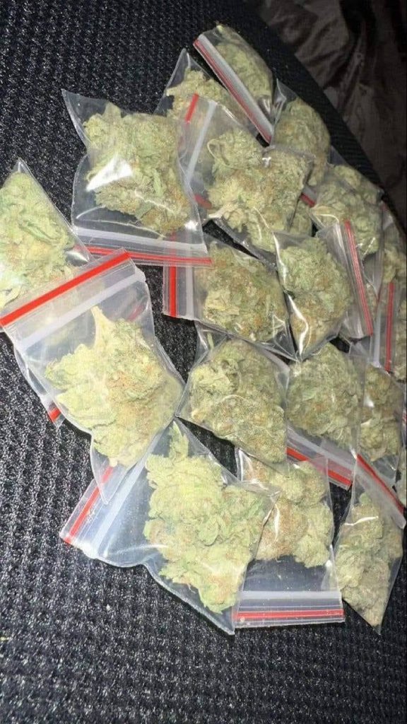 Stoner Barbie tweet media