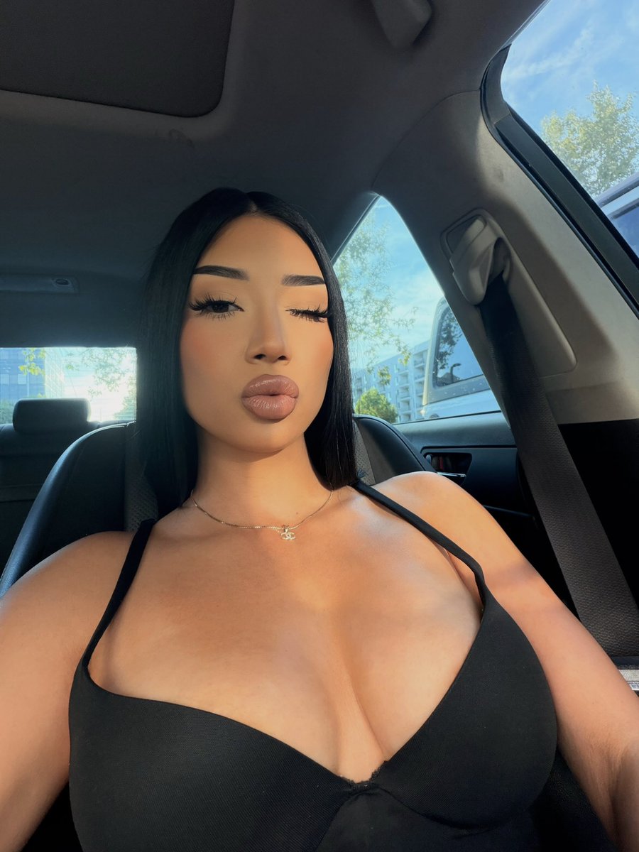 Cute face it remind u of tweety