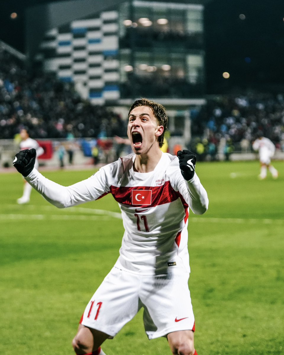 Samsunspor's tweet photo. 24 YIL SONRA DÜNYA KUPASI’NDAYIZ! 🌎🏆

TEBRİKLER BİZİM ÇOCUKLAR! 🇹🇷👏

#BizimÇocuklar https://t.co/FQLaHuCSZ9