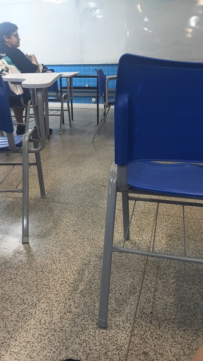 Desmond_Insector tweet media