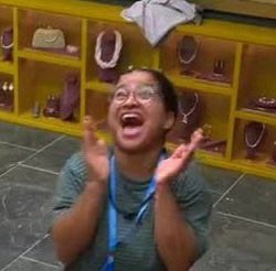 julia renault tweet media