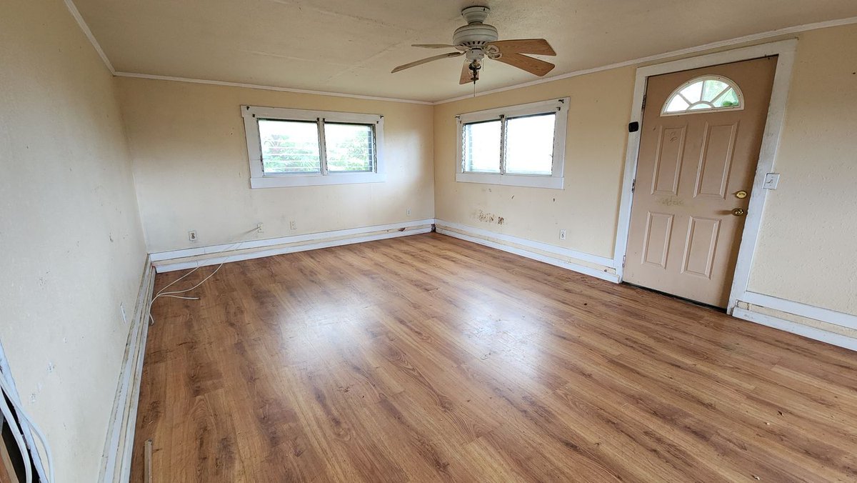 Hawaiʻi Life tweet media