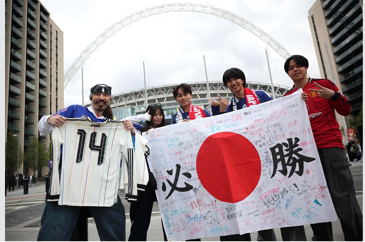 Peter Lloyd tweet media